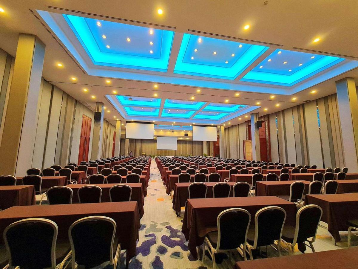 Si Maha Phot Tawa Ravadee Resort Prachinburi, A Member Of Worldhotels Distinctive מראה חיצוני תמונה