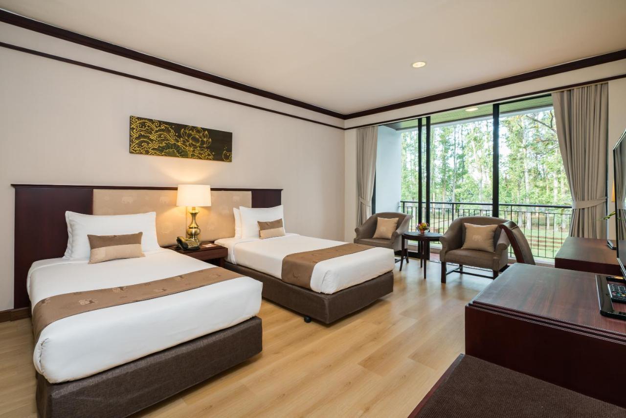 Si Maha Phot Tawa Ravadee Resort Prachinburi, A Member Of Worldhotels Distinctive מראה חיצוני תמונה