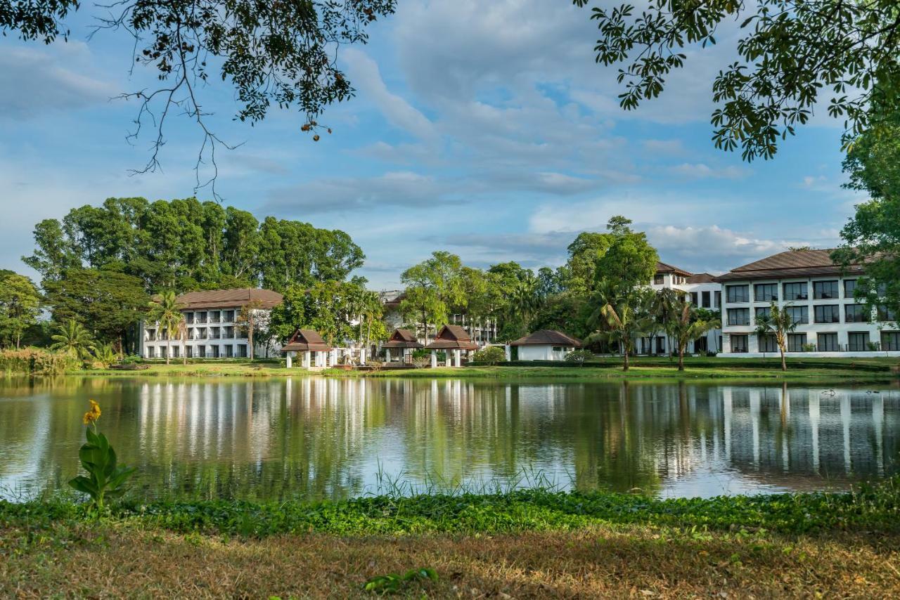 Si Maha Phot Tawa Ravadee Resort Prachinburi, A Member Of Worldhotels Distinctive מראה חיצוני תמונה