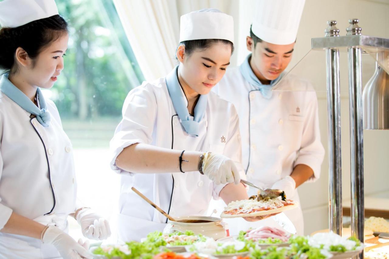 Si Maha Phot Tawa Ravadee Resort Prachinburi, A Member Of Worldhotels Distinctive מראה חיצוני תמונה